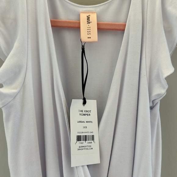 Smash + Tess The Knot romper. New With Tags. Size 3XS. - Picture 4 of 4